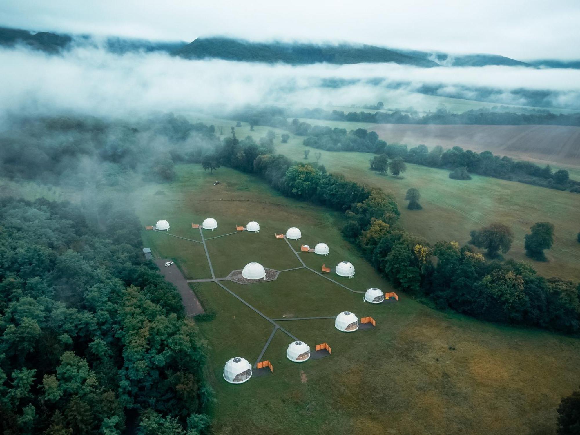 Glamping Resort Dolny Kamenec 外观 照片