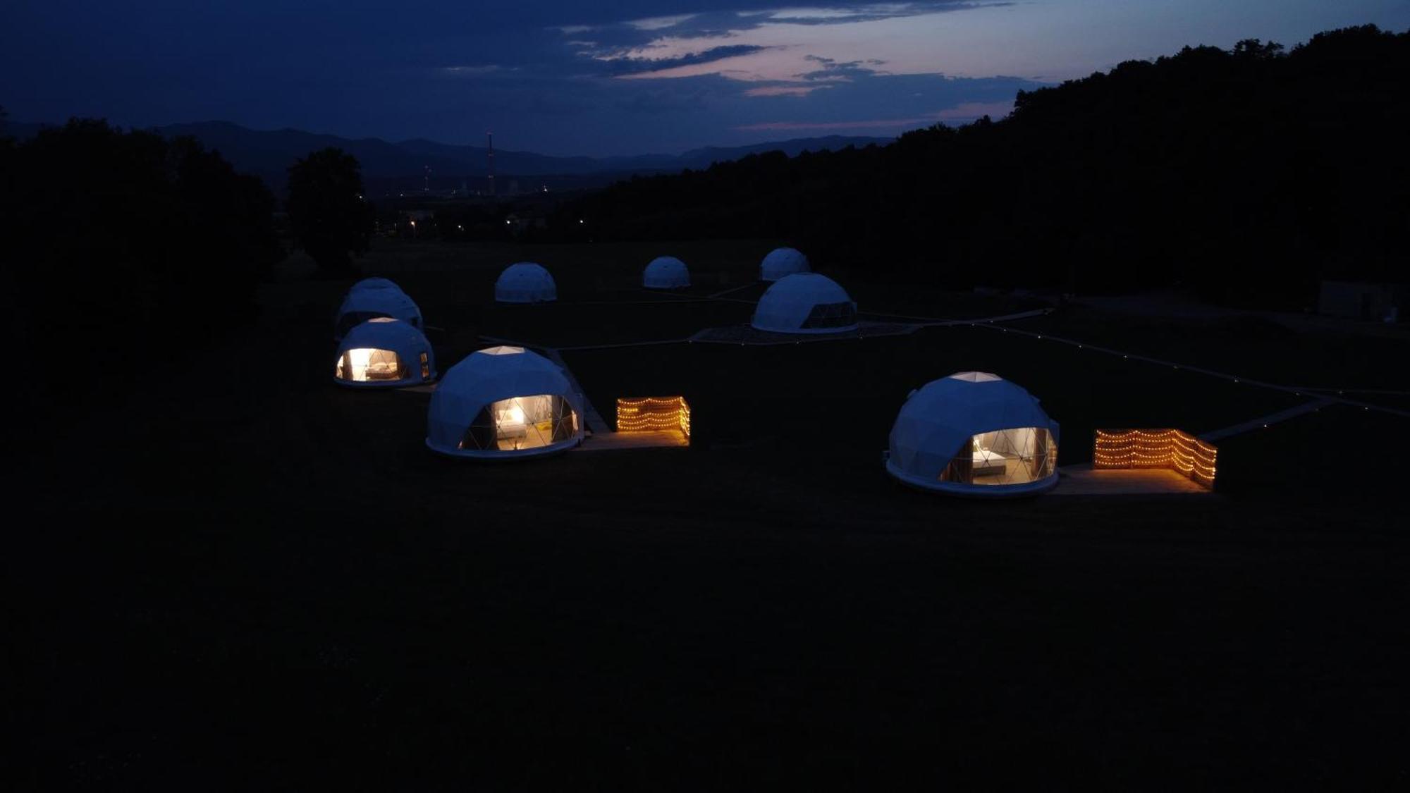 Glamping Resort Dolny Kamenec 外观 照片